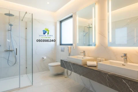 تنظيف وتطهير المطابخ والحمامات